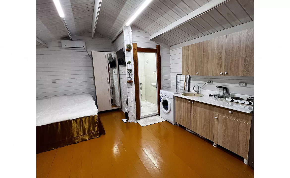 Коттедж. Коттеджи на берегу моря со всеми удобствами . Сухум