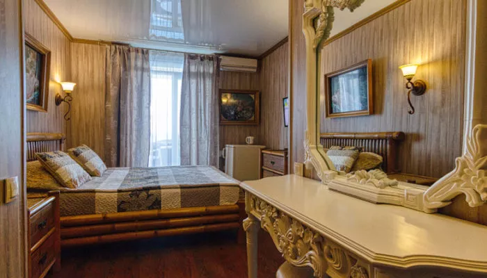 №2 «БУНГАЛО» — НОМЕР ЛЮКС. Мини-отель "Рубензон". Утёс