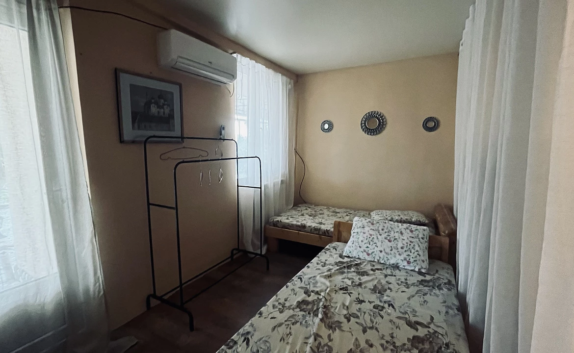 Апартаменты. Частный сектор "Радонежъ". Гудаута