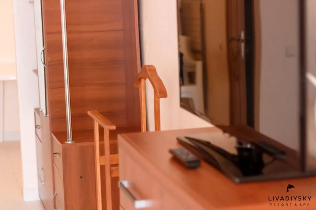 Комфорт 1-й этаж. Арт-отель «Азор». Ливадия