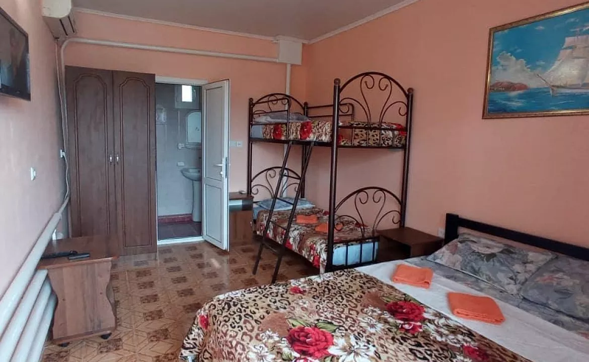 Четырехместный. Гостевой дом Персей. Витязево Четырехместный. Гостевой дом Персей. Витязево