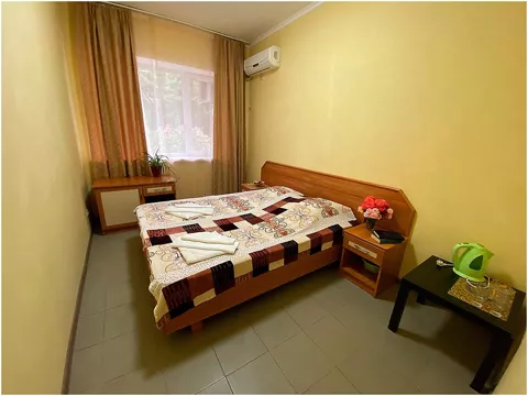 2-комнатный 4-местныйномер без балкона,  1 этаж. Гостиница Астерия. Ейск