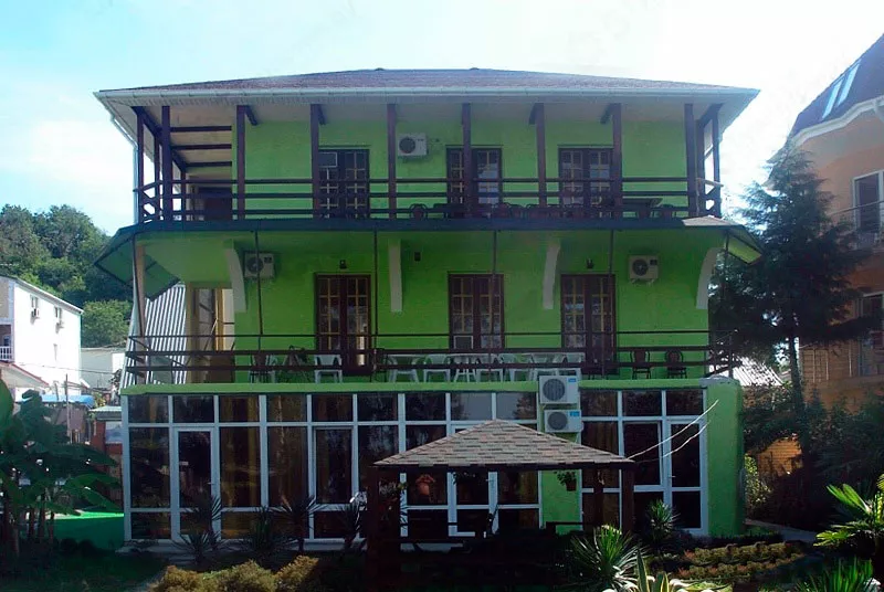 . Гостевой дом "Три И". Лоо