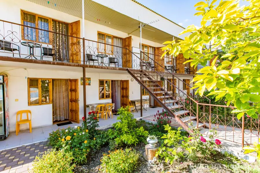 . Гостевой дом на Кутузова 9 . Геленджик