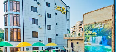 Отель "Юлия" 