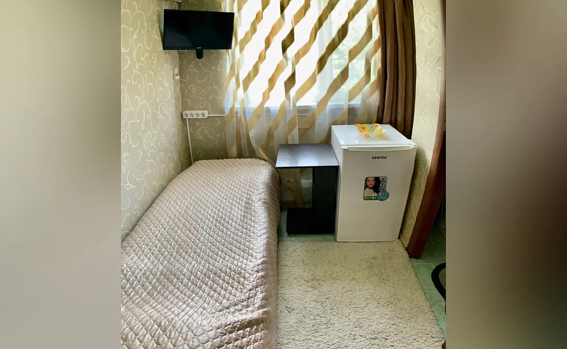 одноместный СТАНДАРТ . Гостевой дом Калина. Гагра