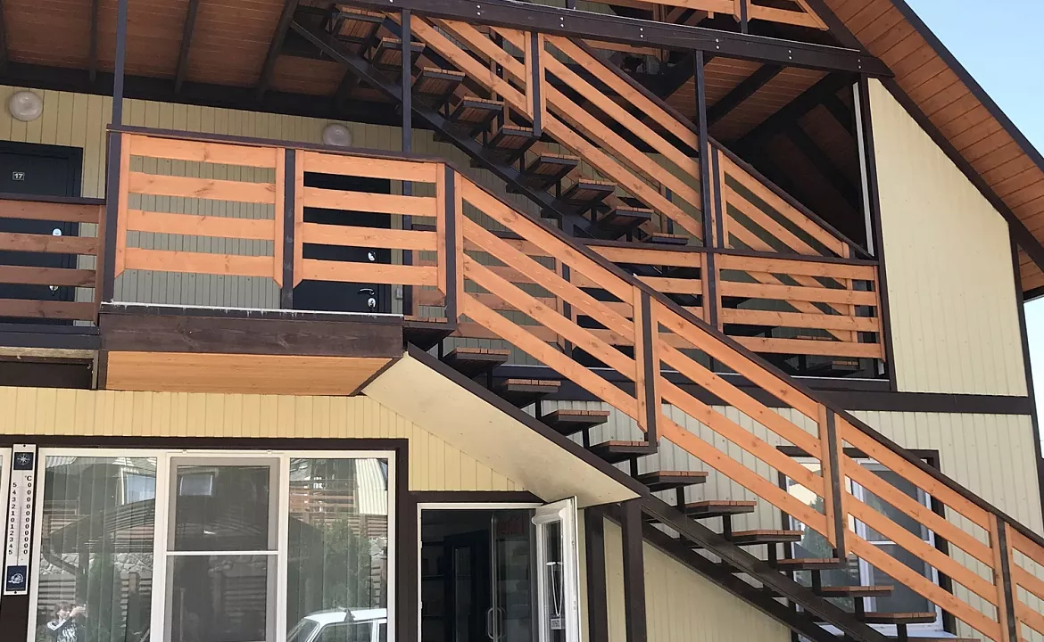 Двухместный номер ЛЮКС с кухней и балконами. Гостевой комплекс "Буэнос Диас". Совет-Квадже