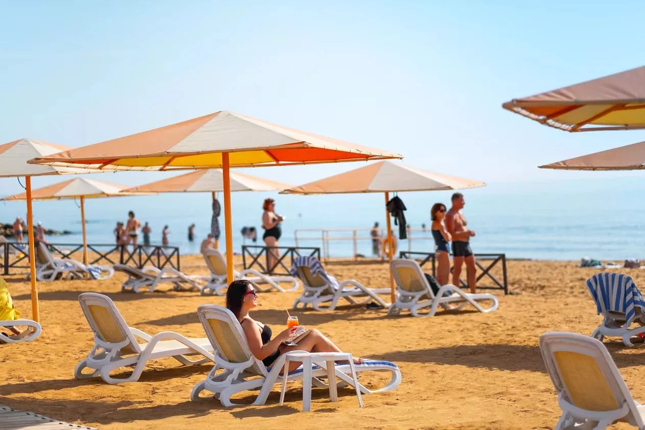 . Отель  «ГРЕЙ ИНН». Феодосия