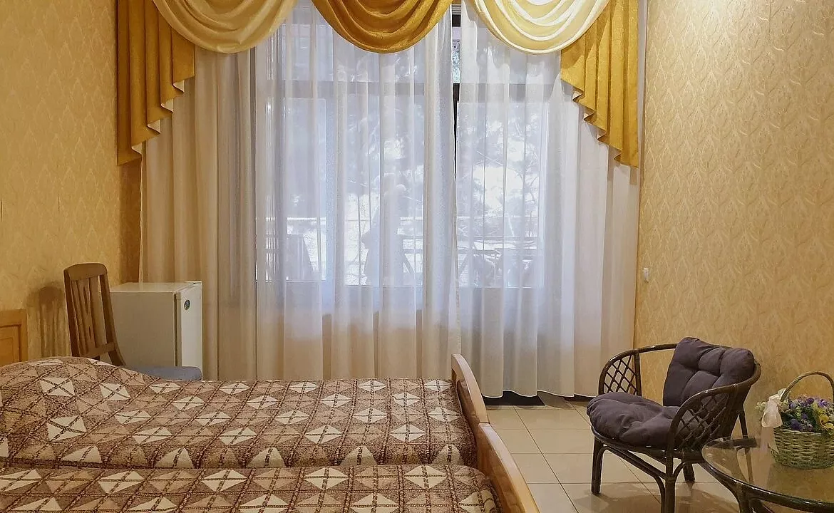 Комфорт №1, №2, №3. Гостевой дом "НАШ ДОМ". Геленджик