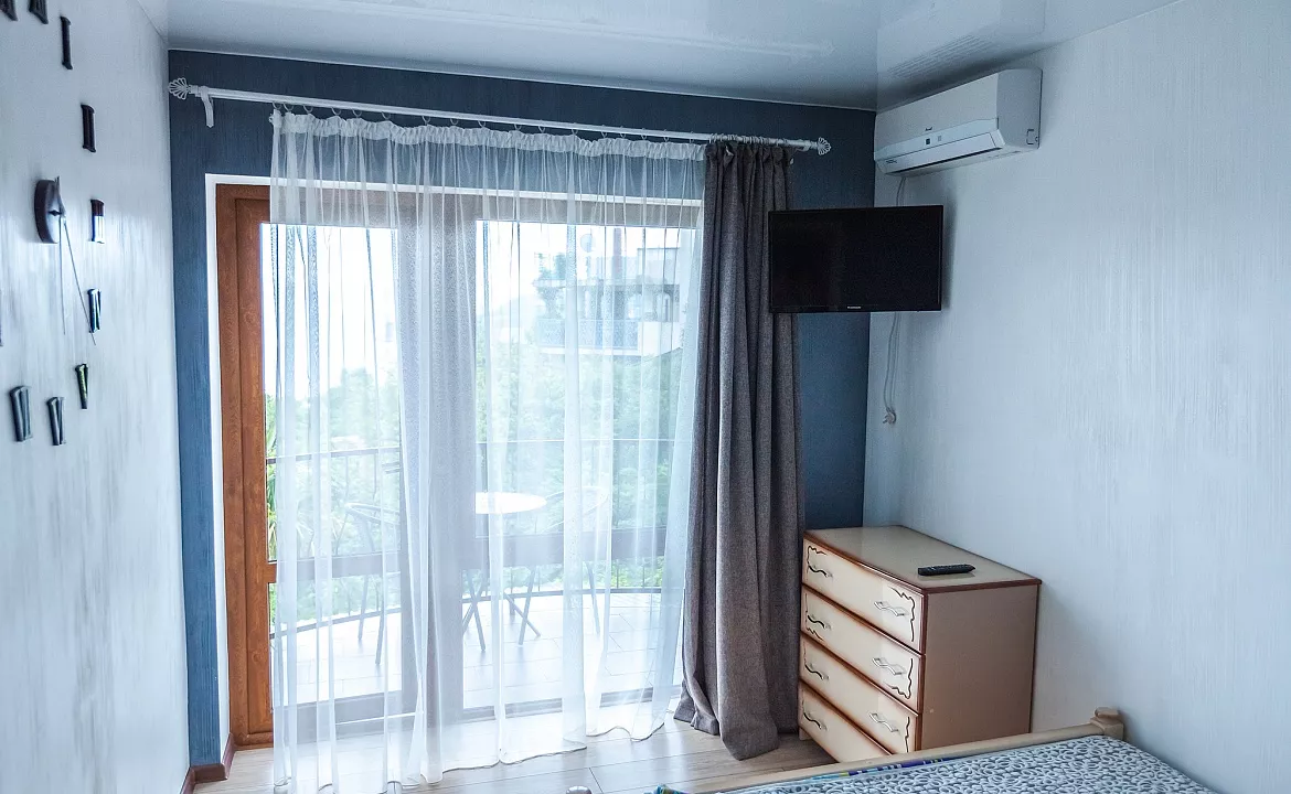 Видовой 3х к. до 6 чел. Гостевой дом Пролетарская 12. Гурзуф