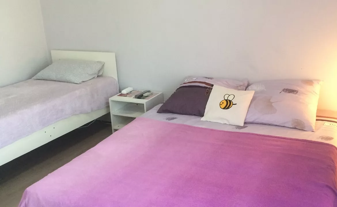 Четырёхместный номер. Гостевой дом «Пчела». Ейск