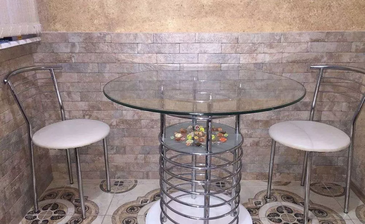 Шикарная 2ух комнатная квартира на набережной. Гараж.. Частный сектор 2х комнатная квартира на набережной. Ялта