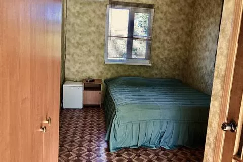 Номер № 6 (бунгало). Гостевой дом «Необитаемый остров». Головинка Номер № 6 (бунгало). Гостевой дом «Необитаемый остров». Головинка