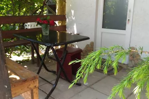 Номер с кухней «Ёлочка». Гостевой дом «СимСим». Заозерное