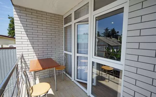 Студия 3-х местная с личной кухней. Отель «Черноморец». Лазаревское Студия 3-х местная с личной кухней. Отель «Черноморец». Лазаревское