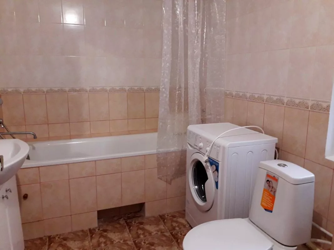 . Частный сектор Большая однокомнатная квартира. Алушта