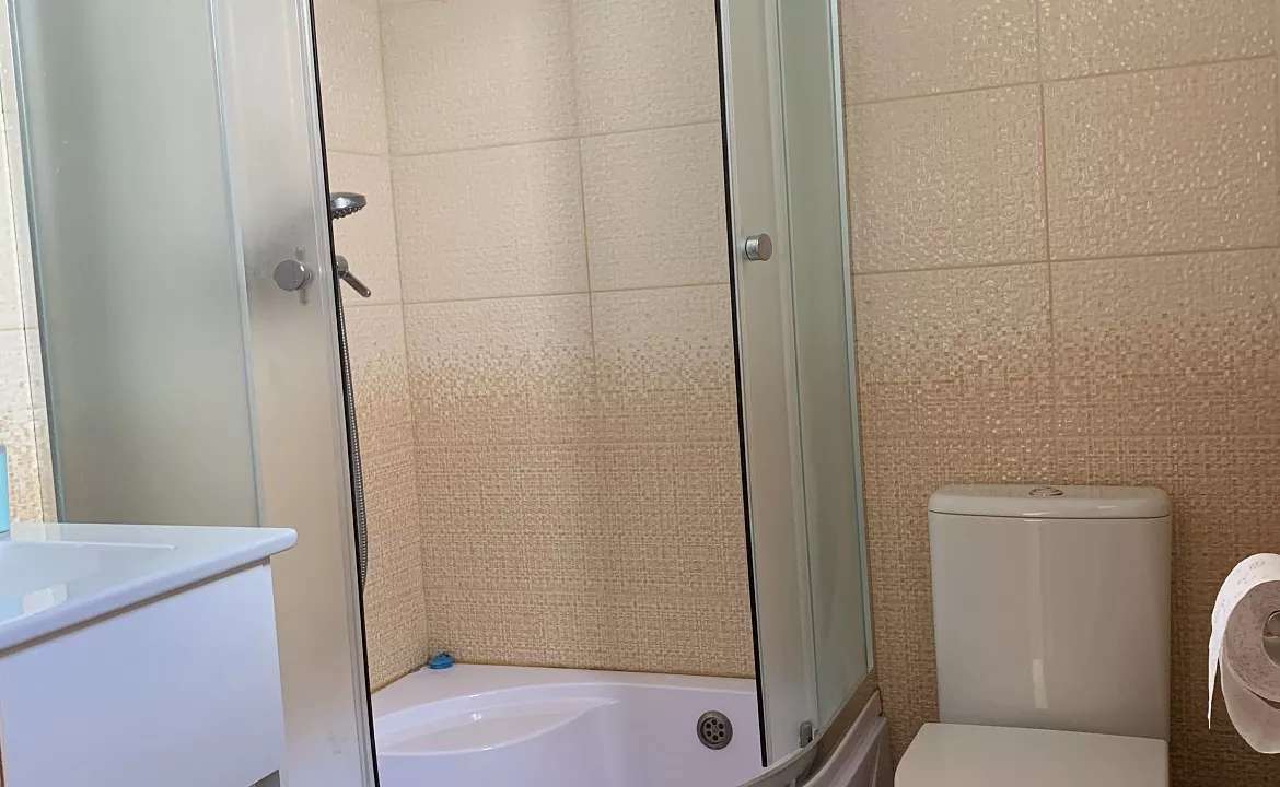 Часть дома под ключ . Частный сектор Часть дома под ключ с двором. Геленджик