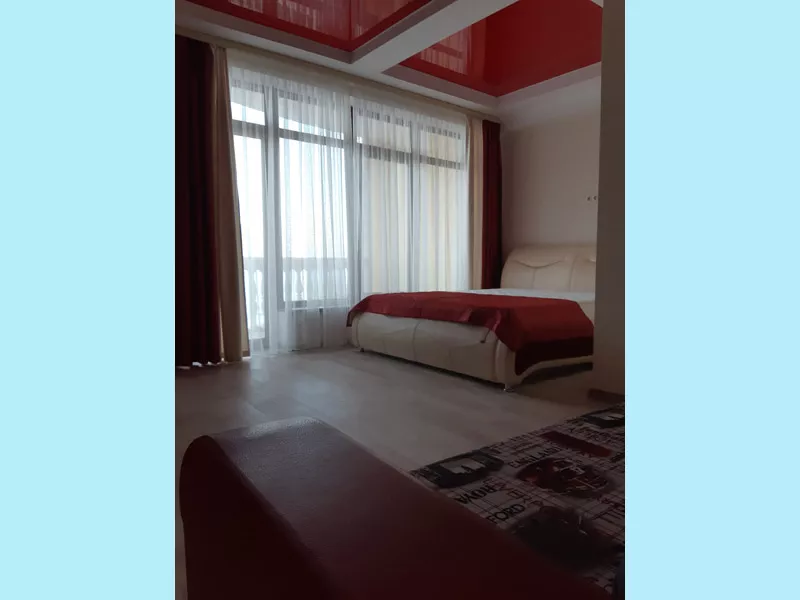 Номер люкс с балконом и видом на море. Коттедж «Алустон». Рыбачье