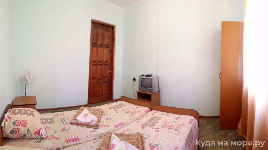 Пяти местный Двухкомнатный эконом. Гостевой дом  "Мария". Джубга