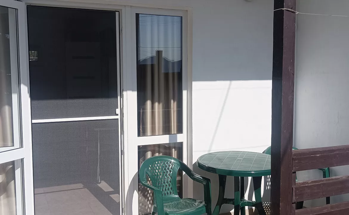 Улучшенный четырёхместный с кухней 5. Гостевой дом Тихий дворик - Орджоникидзе. Орджоникидзе