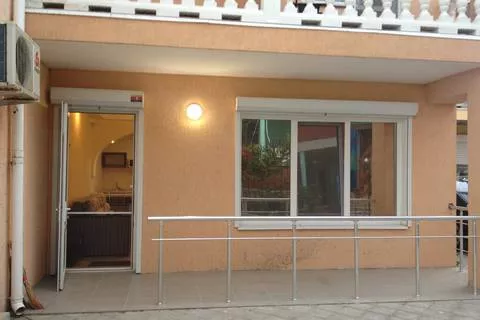 4-х местный «Люкс» с отдельным входом. Отель «Донузлав». Мирный