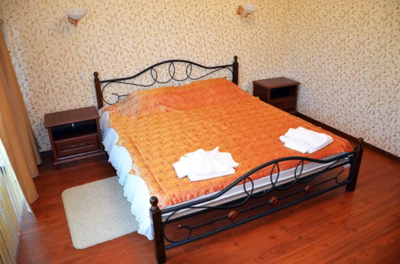 Полулюкс. Гостиница "На Эскадронной". Евпатория Полулюкс. Гостиница "На Эскадронной". Евпатория