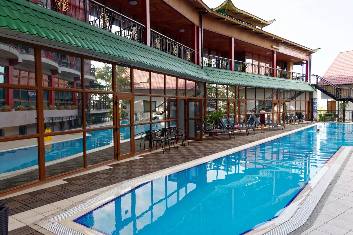 . Гостиничный комплекс «Весёлый Хотэй». Гурзуф