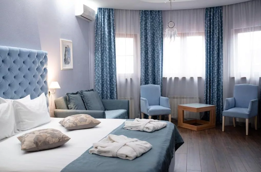 . Отель Alm Hotel. Красная Поляна