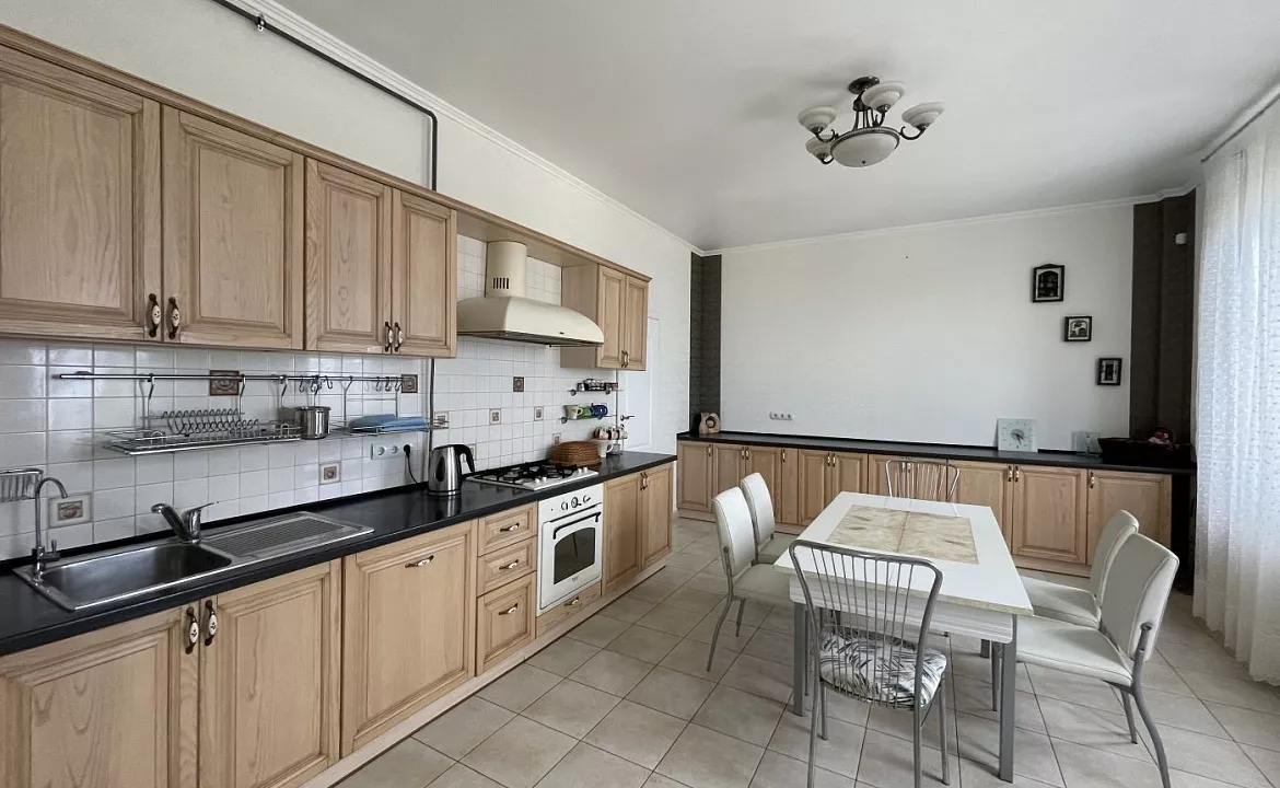 Дом 2-этажный. Гостевой дом "Ялта-Ливадия". Ливадия Дом 2-этажный. Гостевой дом "Ялта-Ливадия". Ливадия