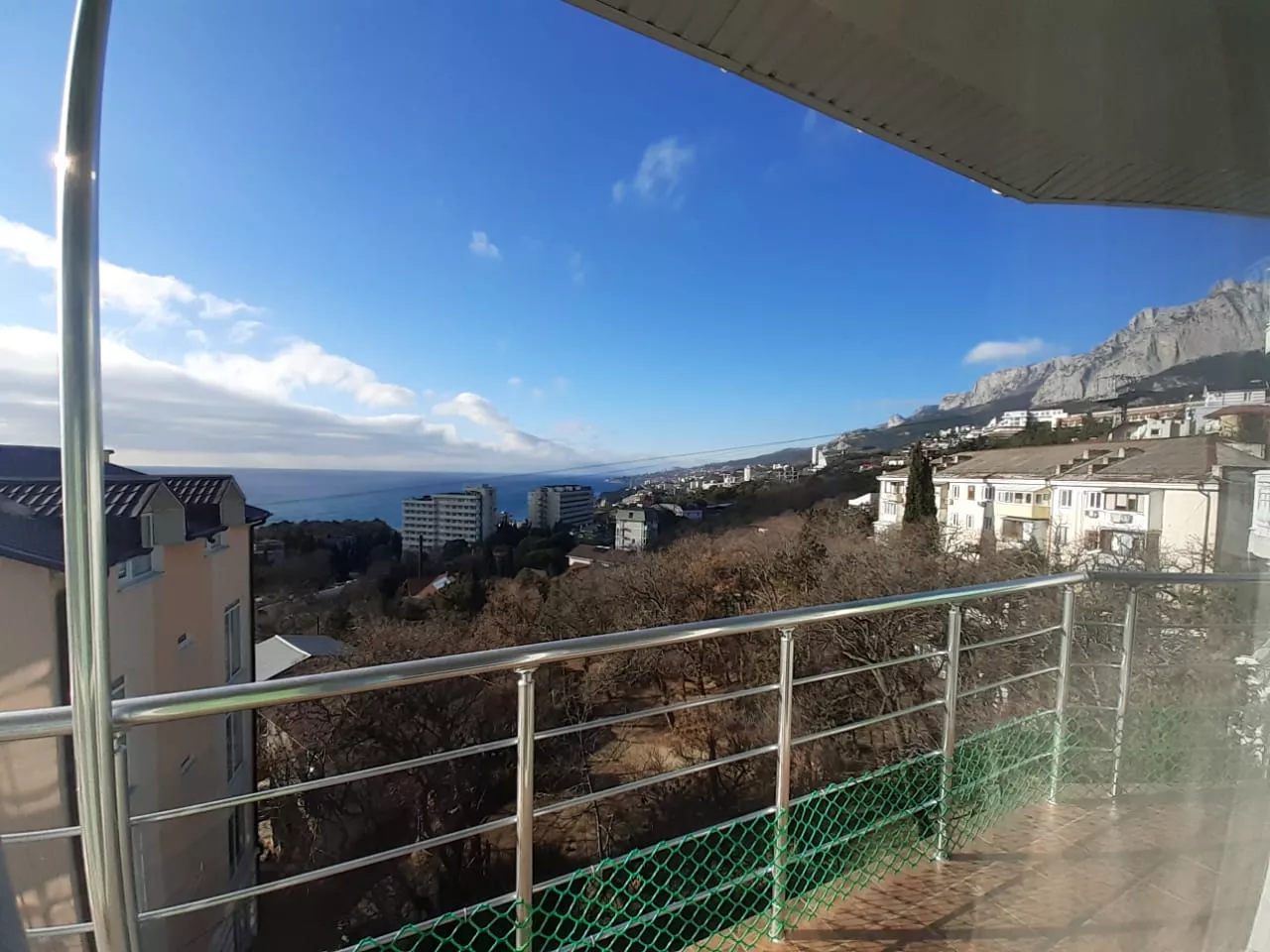 . Гостевой дом на Маратовской. Гаспра