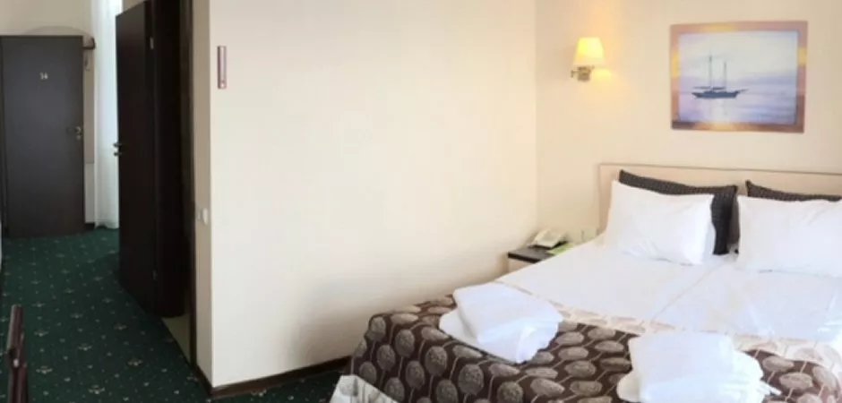 Комфорт. Отель «Коралл». Ялта Комфорт. Отель «Коралл». Ялта