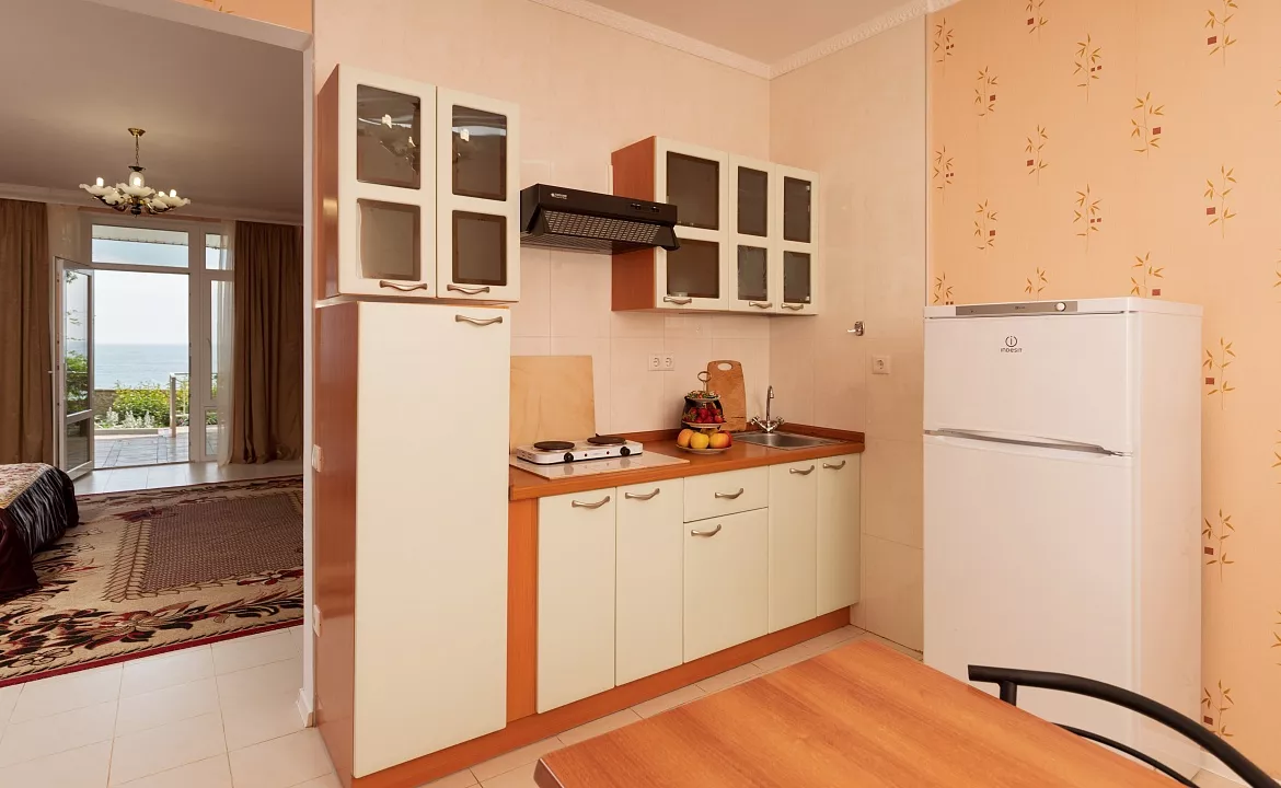 Апартаменты однокомнатные (вид на море). Эллинги "KATRIN". Орджоникидзе