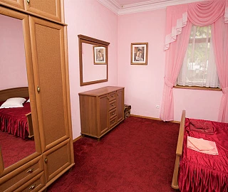 Полулюкс. Гостиница Ташир. 