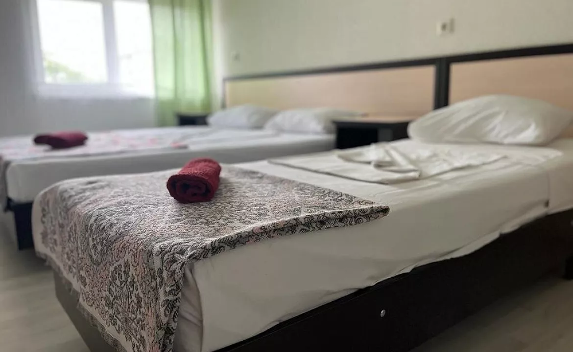 3х местный Стандарт, от 1 до 3 гостей, двуспальная кровать. Мини-отель Моника. Анапа 3х местный Стандарт, от 1 до 3 гостей, двуспальная кровать. Мини-отель Моника. Анапа