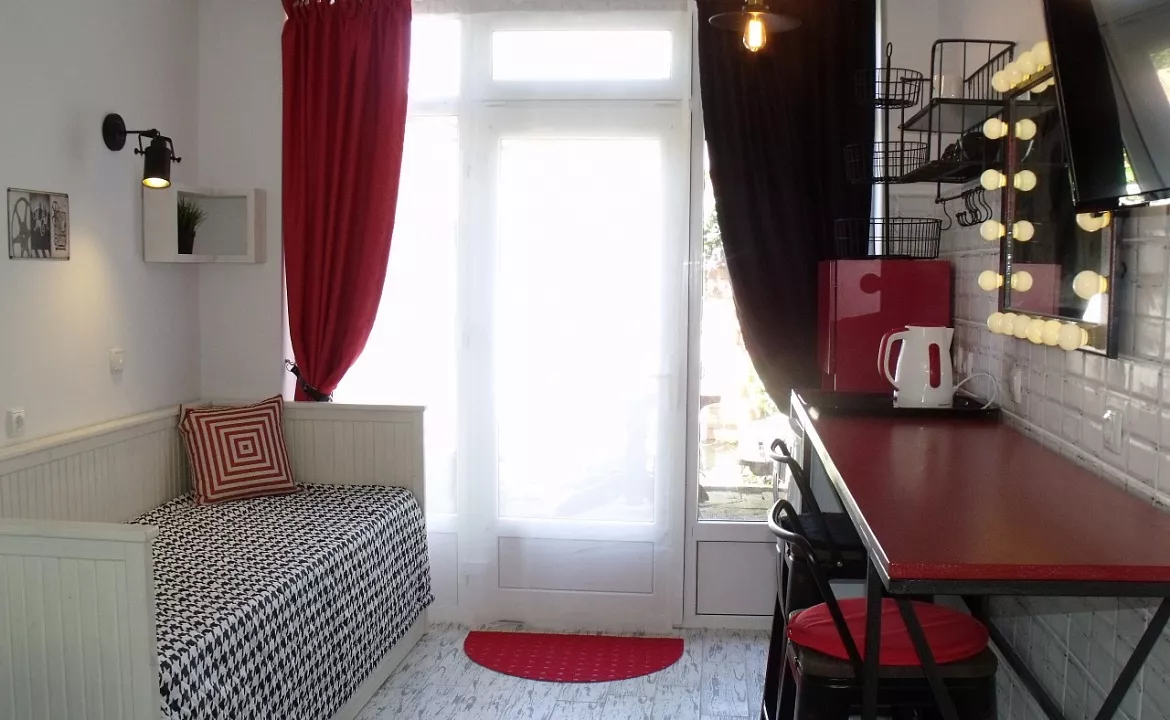 2-х местный номер — «Кино-камера». Гостевой дом "Триера". Судак