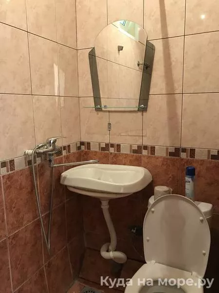 Трехместный с удобствами. Гостевой дом Балатон. Лазаревское