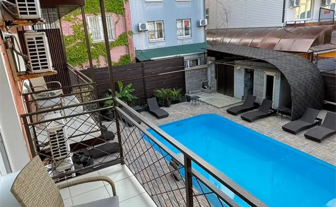 Комфорт с балконом. Отель "Адмирал" . Лазаревское