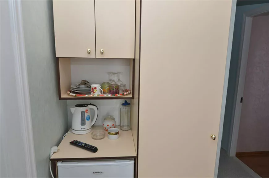 2-комнатный повышенной комфортности. Гостевой дом «Отель Людмила». Алушта 2-комнатный повышенной комфортности. Гостевой дом «Отель Людмила». Алушта