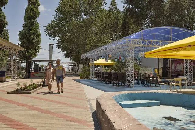 . База отдыха "Платан". Лазаревское . База отдыха "Платан". Лазаревское