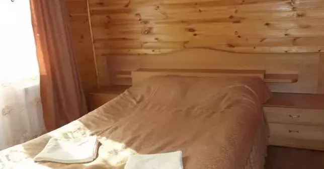 Стандарт 2-местный с балконом (Малый корпус). Отель «Меридиан». Домбай-гостиницы