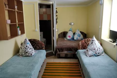 4-х местный Стандарт с миникухней. Гостевой дом «Алла-Роза». Архипо-Осиповка