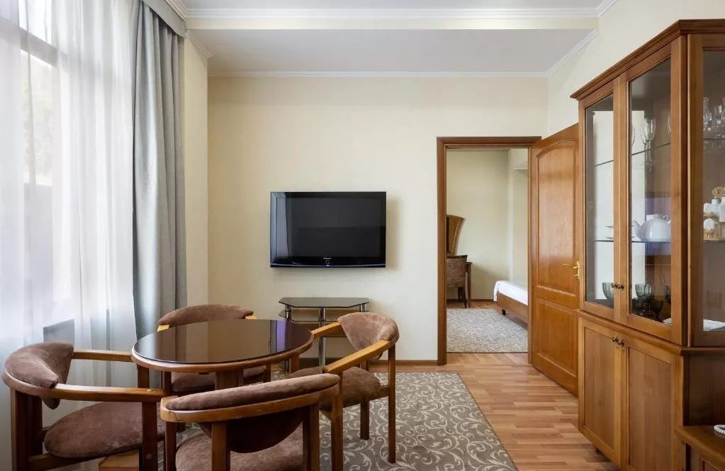 . Отель Тройка. Красная Поляна