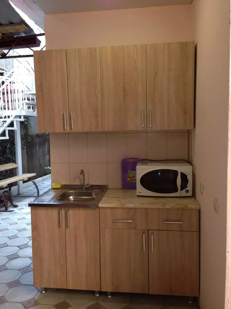 . Гостевой дом Надежда в Гаграх. Гагра