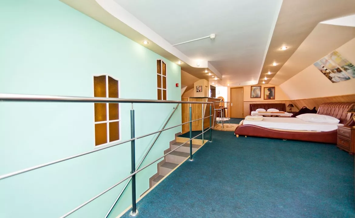 Номер Студио четырехместный. Отель Водноспортивный клуб-отель "Торнадо". Ейск