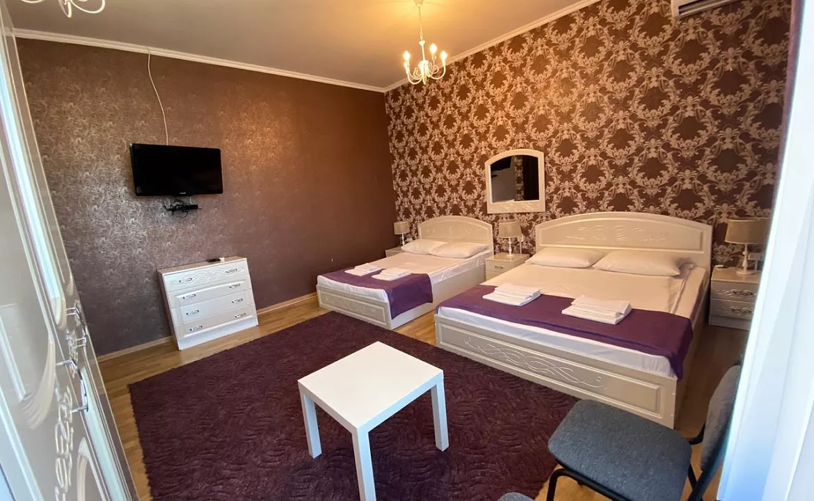 4-х местный номер с отдельным индивидуальным входом Завтрак включен. База отдыха "Скурча". Сухум