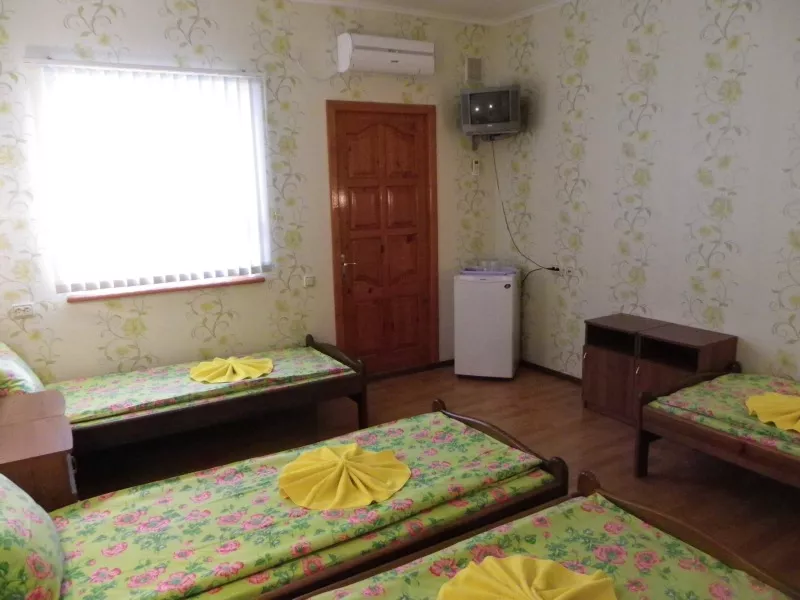 Корпус на ул. Морской,9а - Полулюкс 100 м к морю. Частное домовладение КАТЮША. Малореченское