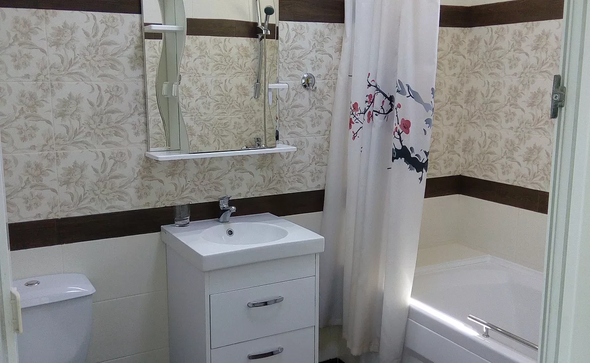 Полулюкс. Гостевой дом "Уютный дворик" на Толстого 42А. Геленджик