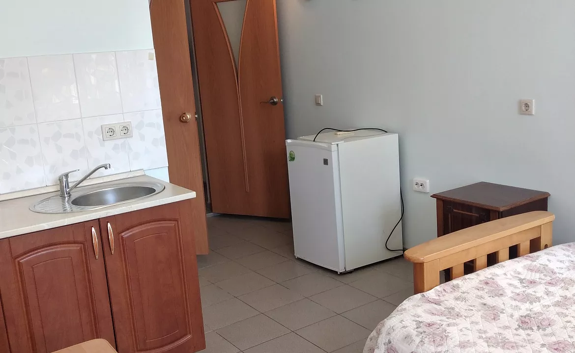 4 МЕСТНЫЙ 2 КОМНАТНЫЙ С КУХНЕЙ. Частный сектор Отдых у Ильича.. Лоо