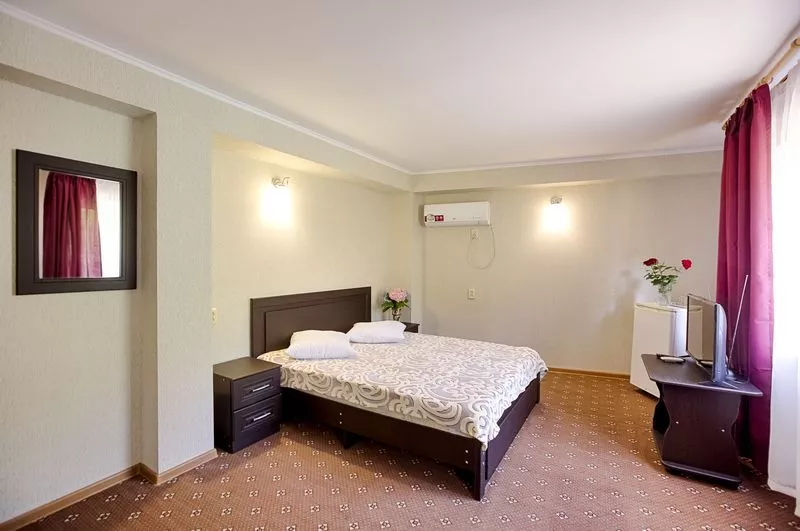 Стандарт. Гостиница Лазурный. Головинка