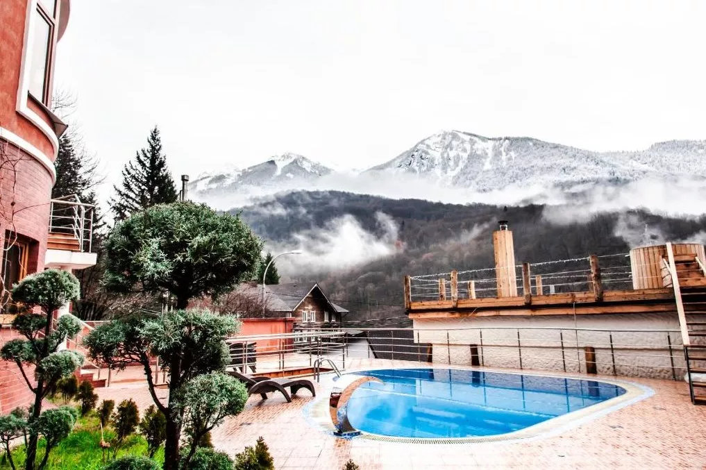 . Отель Alm Hotel. Красная Поляна